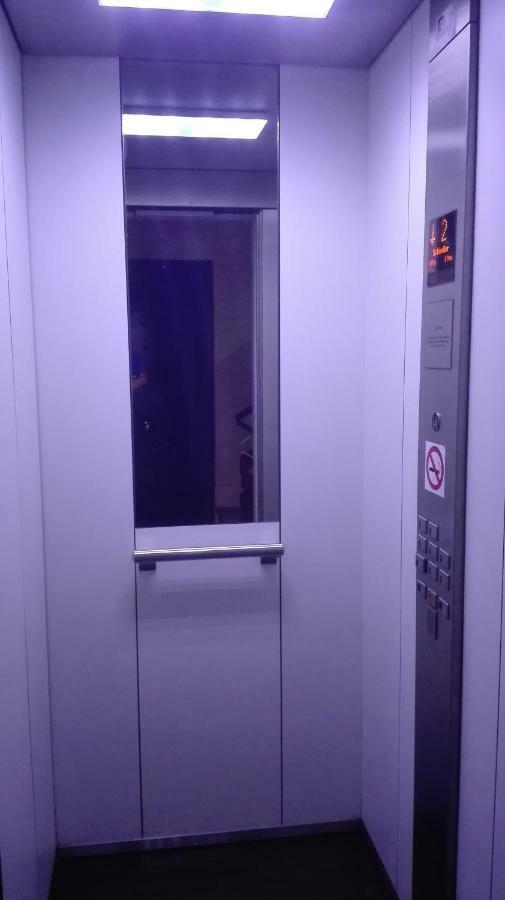 Apartamento E&R Malaga Centro- Parking Gratis Buitenkant foto
